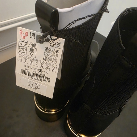 Zara Sleek Black Ankle Booties - Picture 6 of 15